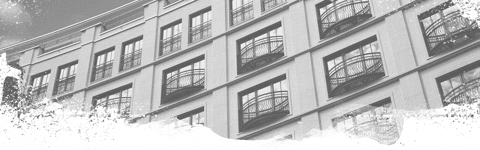 Aufsicht auf die moderne Fassade des Charles Hotels ausgeschnitten in schwarz weiss im Wohnquartier Lenbach Gärten in München