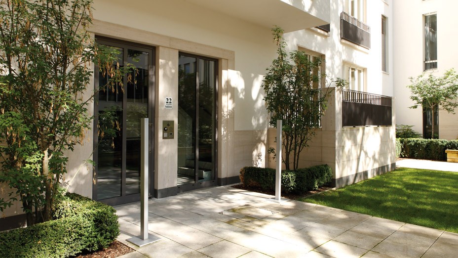 Eingangsbereich des Klenze Palazzo im exklusiven Quartier Lenbach Gärten München