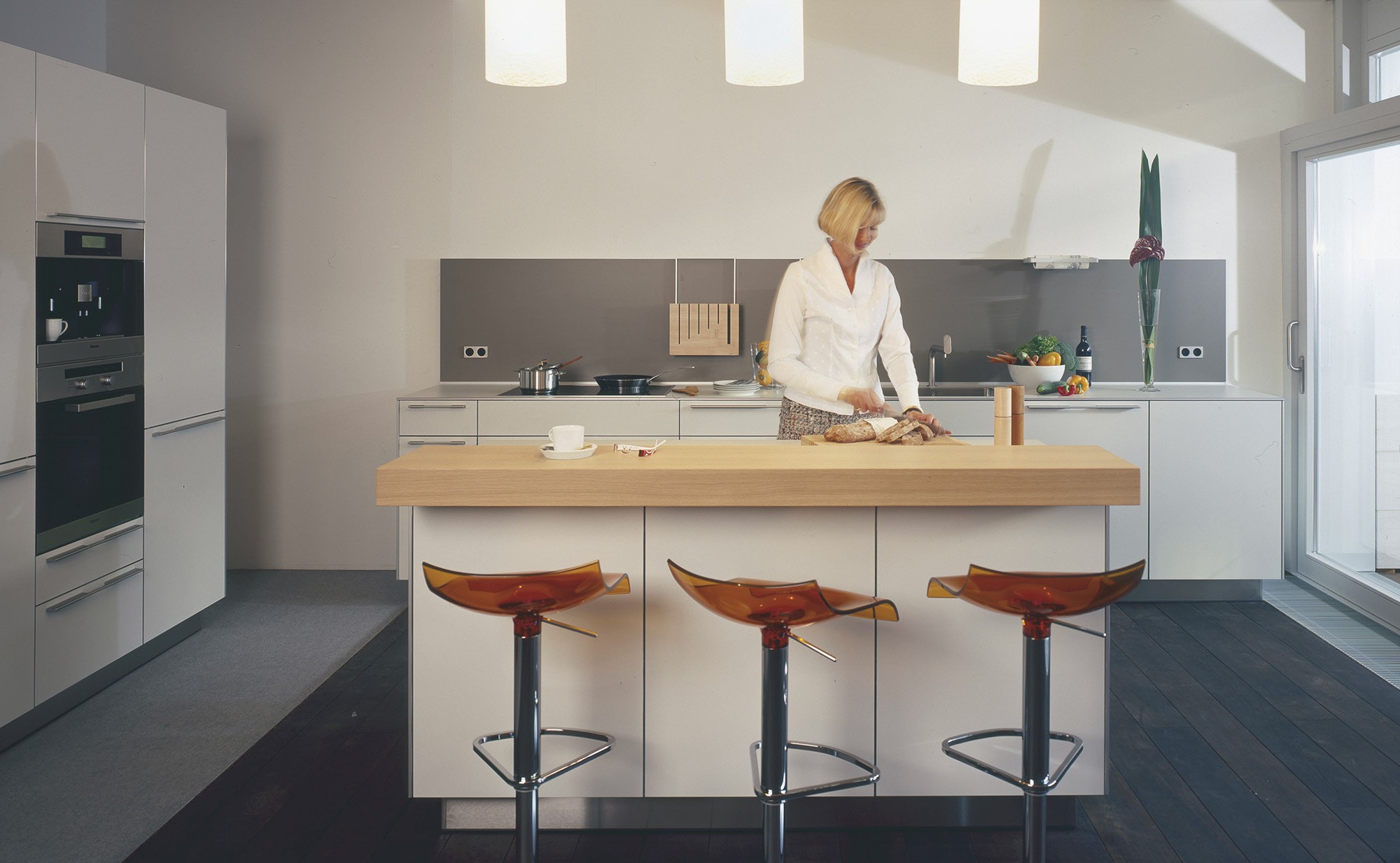 Küche einer Wohnung im exklusiven Wohnquartier Lenbach Gärten München